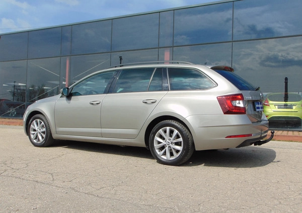 Skoda Octavia cena 74900 przebieg: 79360, rok produkcji 2018 z Orneta małe 379